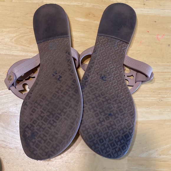 SOLD Authentic Tory Burch miller sandals🎀🎀🎀 - Picture 4 of 5
